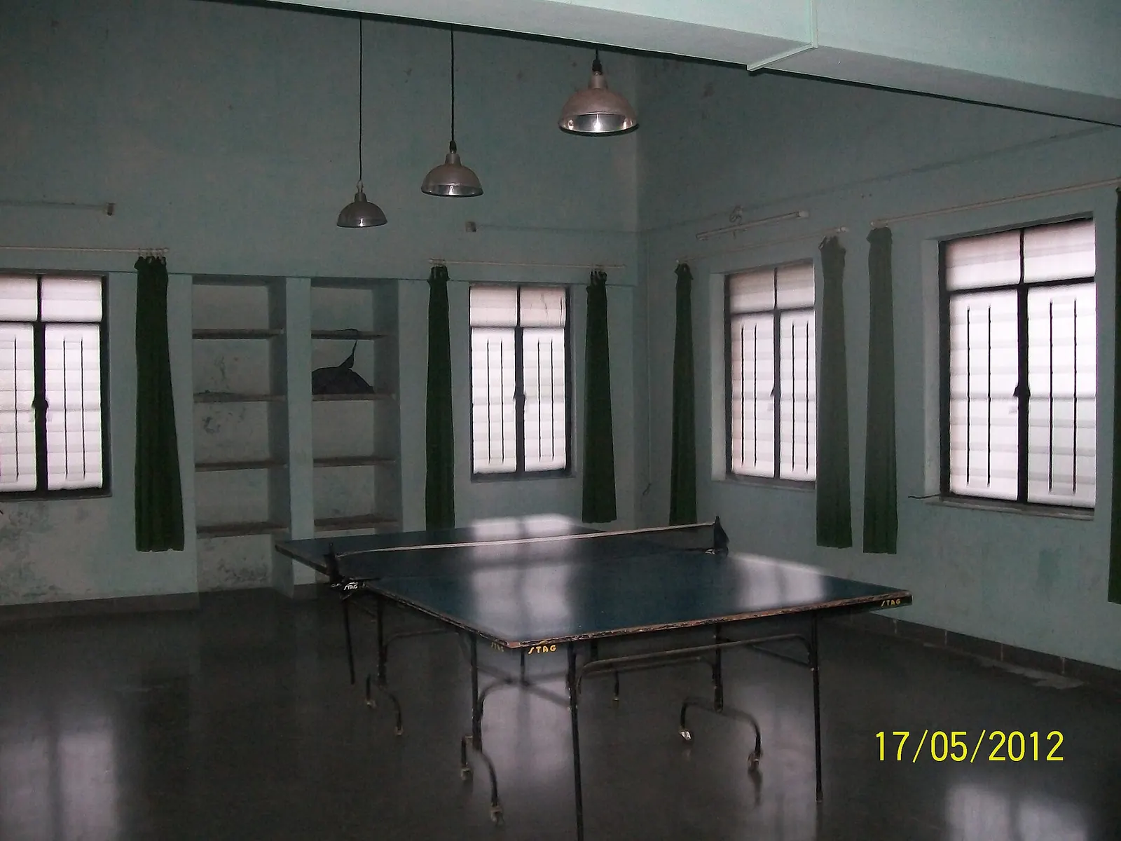 รูปตัวอย่าง · Table Tennis Hall at Anandvan - panoramio โดย Deepak Patil (CC BY-SA 3.0) จาก Wikimedia Commons